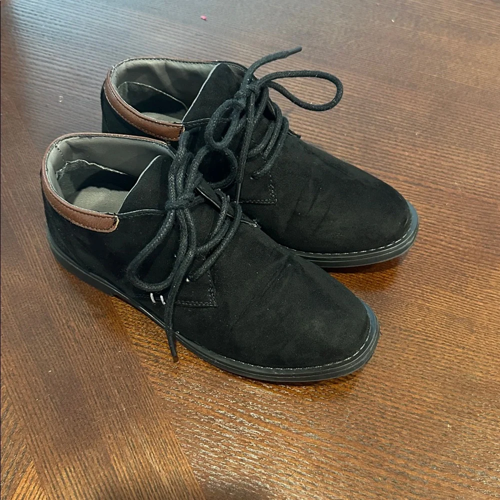 Kenneth Cole Reaction Boys Shoes Size 1